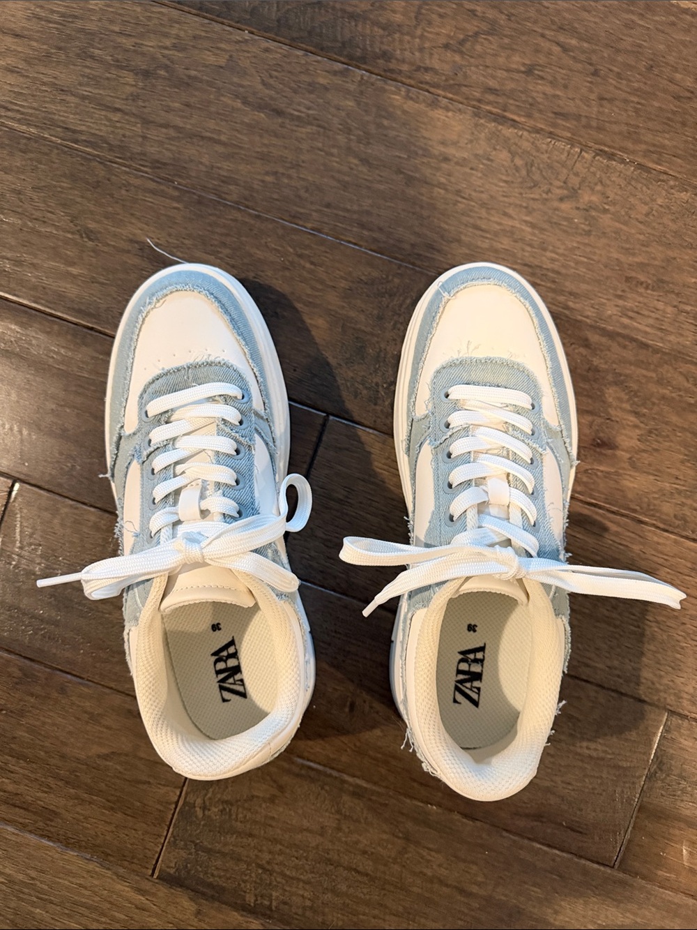 ZARA White and Light Blue Low-Top Sneakers